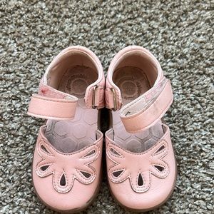 Livie and Luca light pink toddler shoes